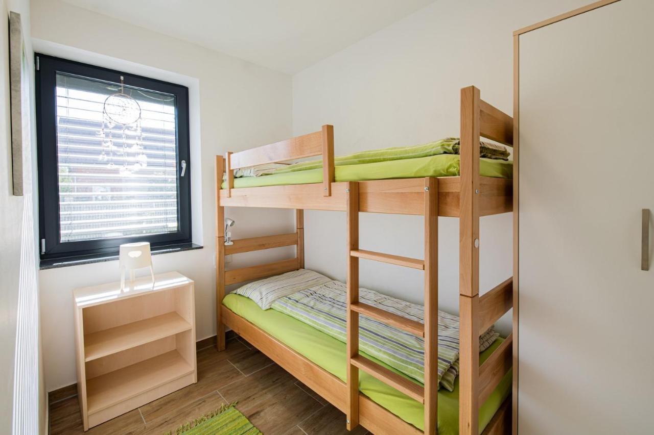 Apartmaji Banonia " Poletni Vetrc " Banovci Exterior foto
