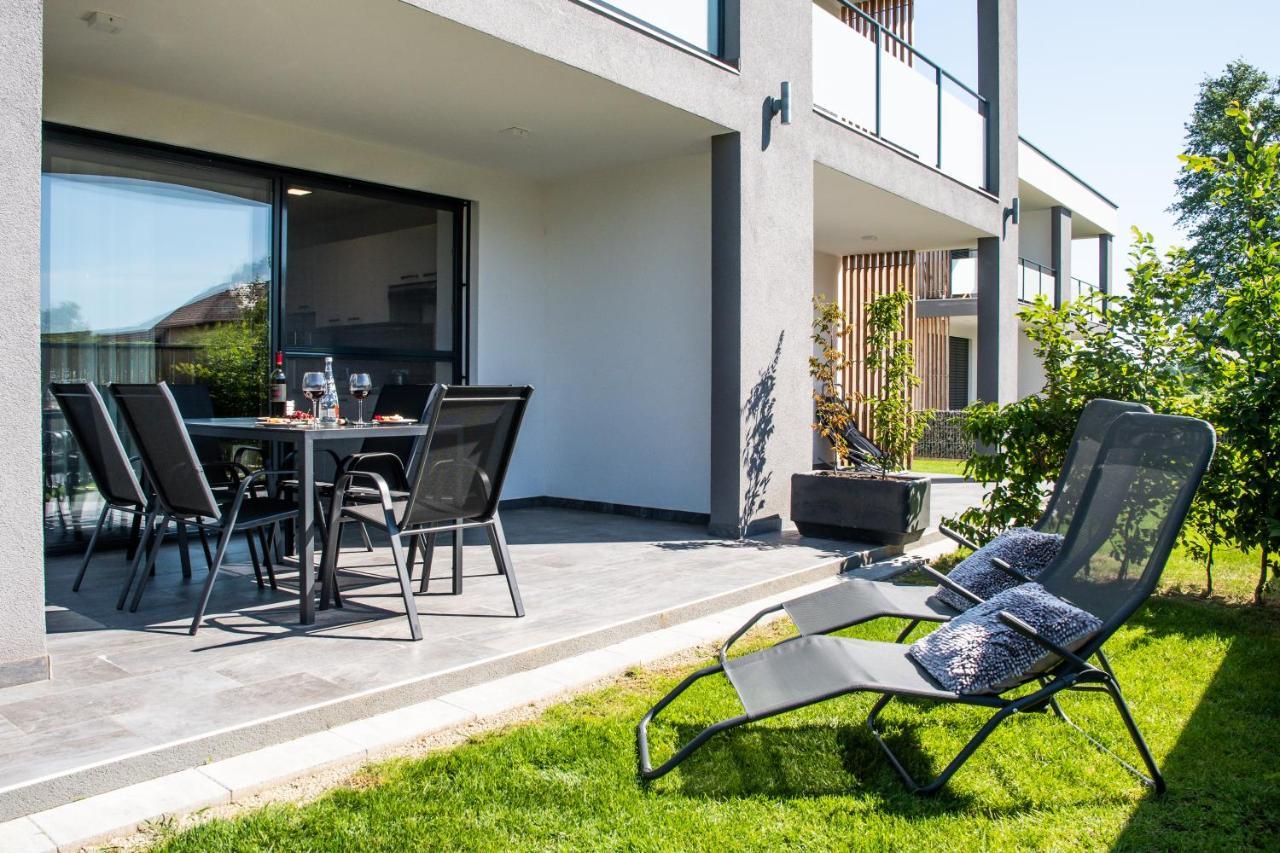Apartmaji Banonia " Poletni Vetrc " Banovci Exterior foto